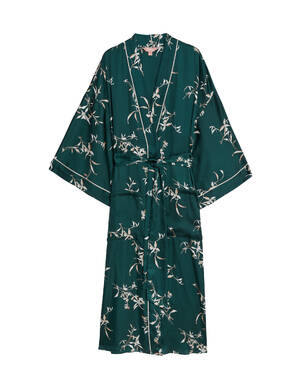marksandspencer_XMAS2023_GIFTSHOP_T37_5927Q_kimono Rosie_zelena_1499Kc.jpg
